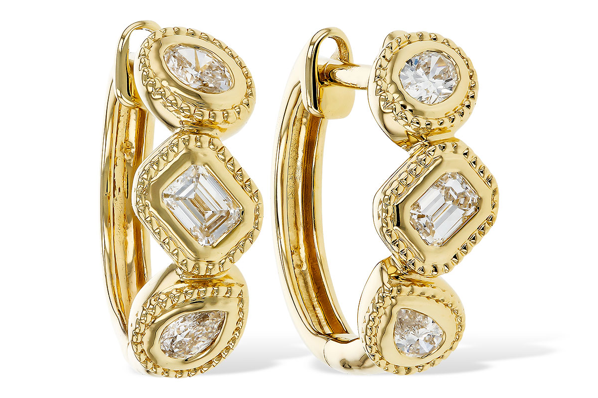 A320-71257: EARRINGS .42 TW FANCY CUT DIAS
