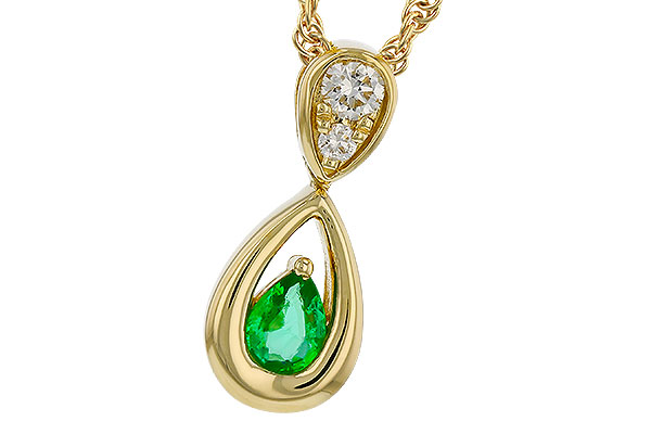 G320-67593: NECKLACE .10 EMERALD .16 TGW (4x3 EMER)
